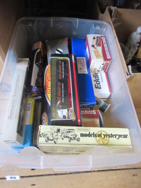 LARGE QUANTITY OF DIECAST CORGI AND OTHER VEHICLES  Image