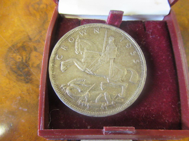 SILVER 1935 CROWN Image