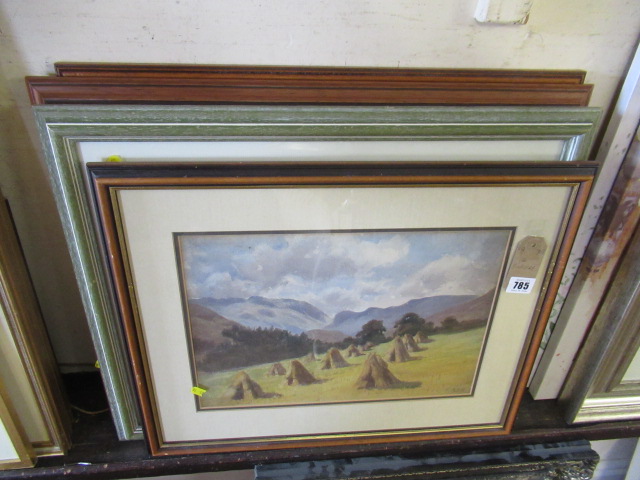 FOUR PICTURES Image