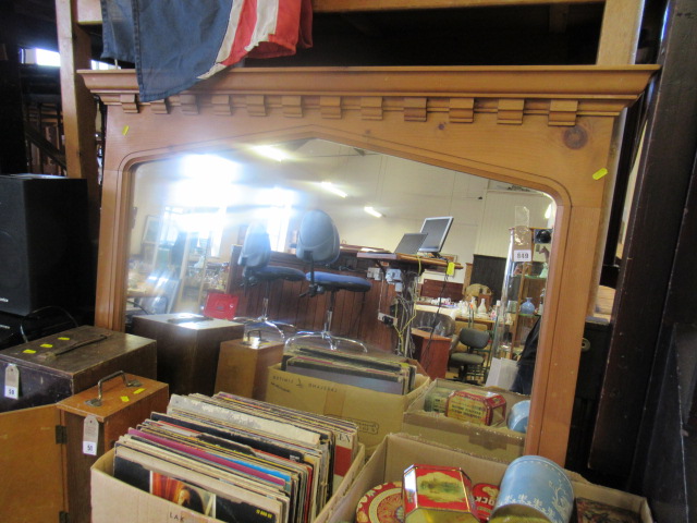 PINE OVERMANTEL MIRROR Image