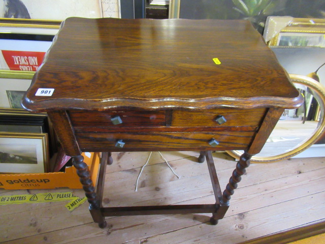 OAK HALL TABLE Image