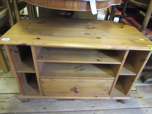 PINE TV CABINET Image