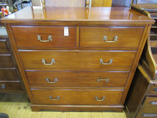 MAHOGANY CHEST OF DRAWERS Image