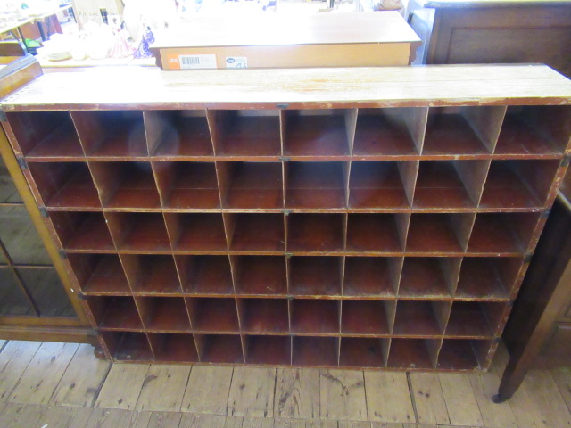 ANTIQUE PIGEON HOLE UNIT Image