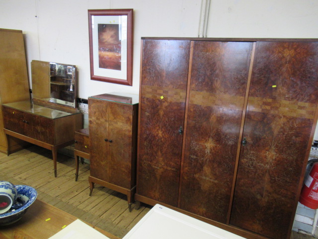 FOUR PIECE WALNUT VENEER BEDROOM SUITE Image