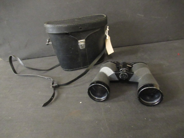 GREEN KAT BINOCULARS Image