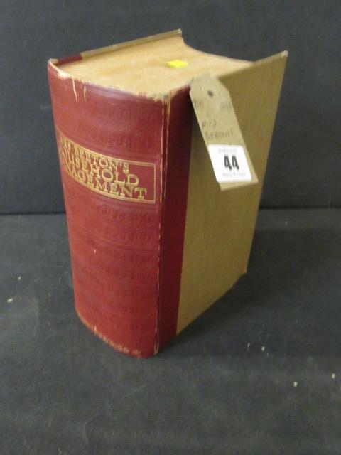 1926 MRS BEETON'S COOKBOOK Image