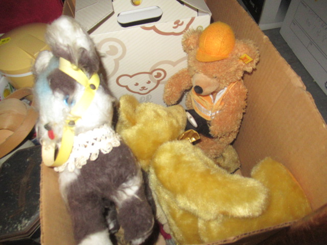 BOX OF TEDDY BEARS Image