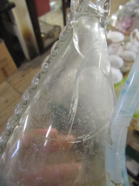 TRAY OF VASELINE GLASS ETC Image