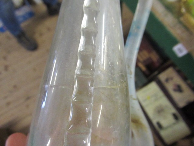 TRAY OF VASELINE GLASS ETC Image