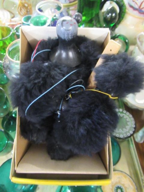 BOX OF MISCELLANEOUS ITEMS INCLUDING PARASOL AND BOXED PELHAM PUPPET Image