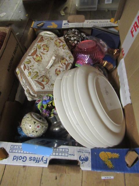 BOX OF LUSTREWARE AND OTHER CERAMICS AND GLASS Image