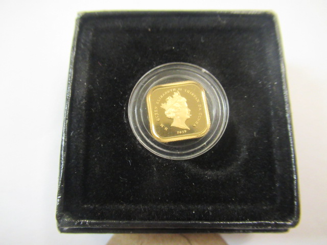 22CT GOLD TRISTAN DE CUNHA 2019 4 SIDED ONE QUARTER SOVEREIGN - 2G Image