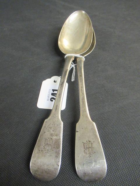 PAIR OF SILVER SERVING SPOONS - 142G TOTAL Image