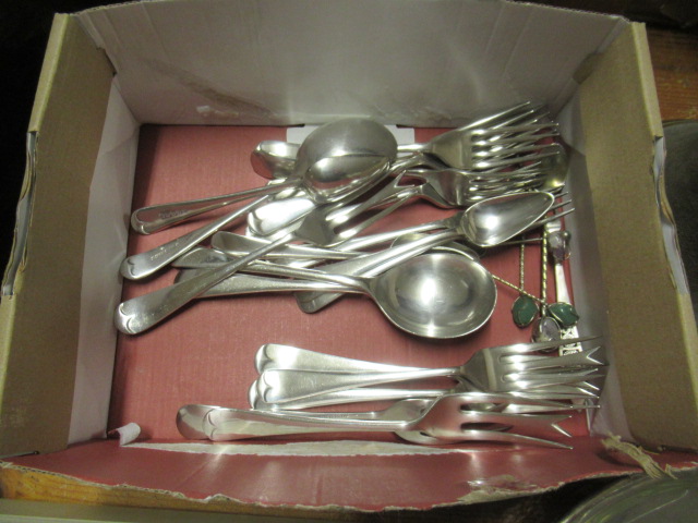BOX OF CUTLERY Image