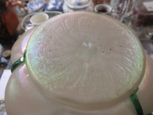 LOETZ MELON STYLE IRRIDESCENT PEARL ART GLASS VASE Image