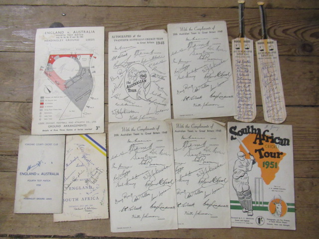 SOUTH AFRICAN TOUR 1951 HEADINGLEY MULTI-SIGNED MENU CARD WITH OTHER 1940S CRICKET PROGRAMMES Image