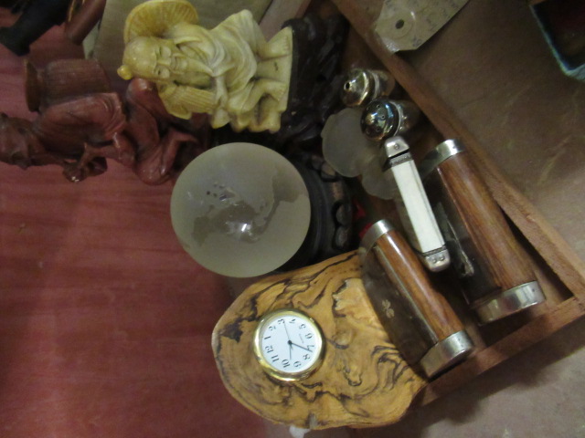 TRAY OF COLLECTABLES INCLUDING VINTAGE VESTA CASE AND ORIENTAL CARVINGS Image