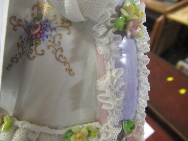 PAIR OF ITALIAN PORCELAIN FIGURES Image