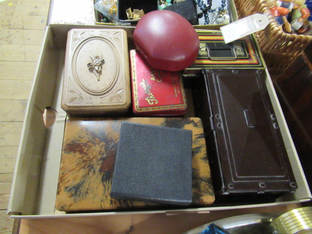 FIVE BOXES AND TINS INCLUDING BAKELITE Image