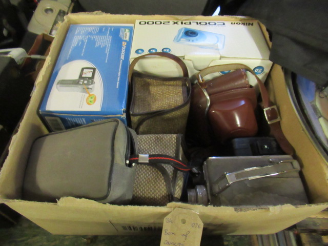 BOX OF CAMERAS Image