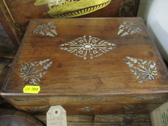 INLAID WOOD AND MOTHER OF PEARL JEWELLERY BOX Image