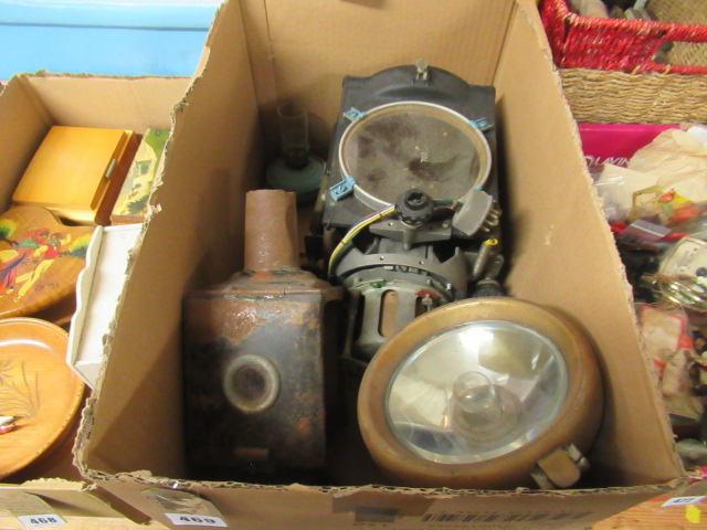 BOX OF VINTAGE LAMPS ETC Image