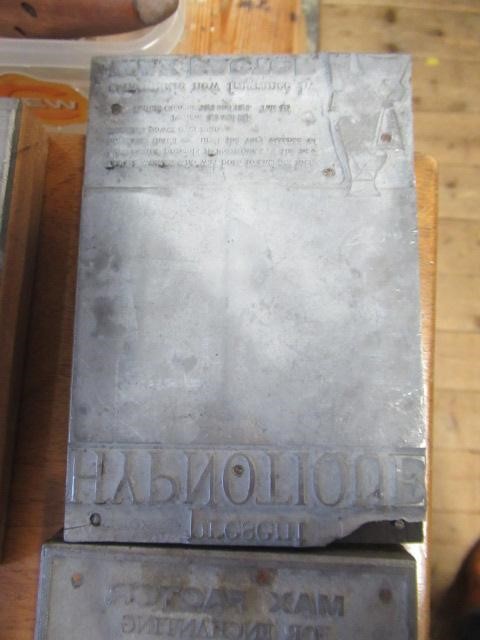 BOX OF BUTTONS AND SEWING ITEMS AND A BASKET OF PRINTING BLOCKS ETC Image