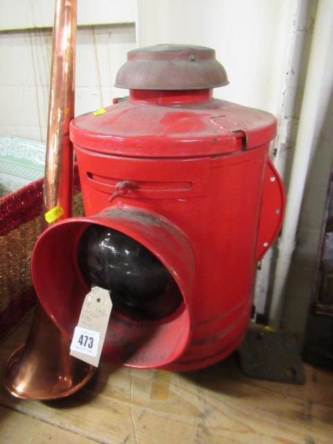 LARGE RED LEVEL CROSSING LAMP Image