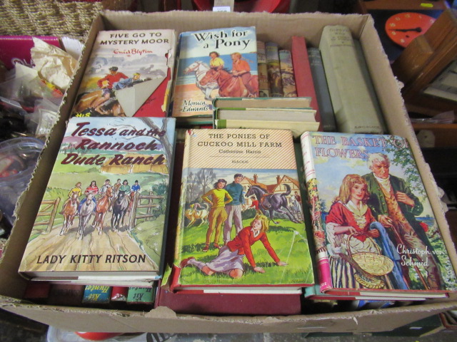 BOX OF VINTAGE CHILDREN'S BOOKS Image
