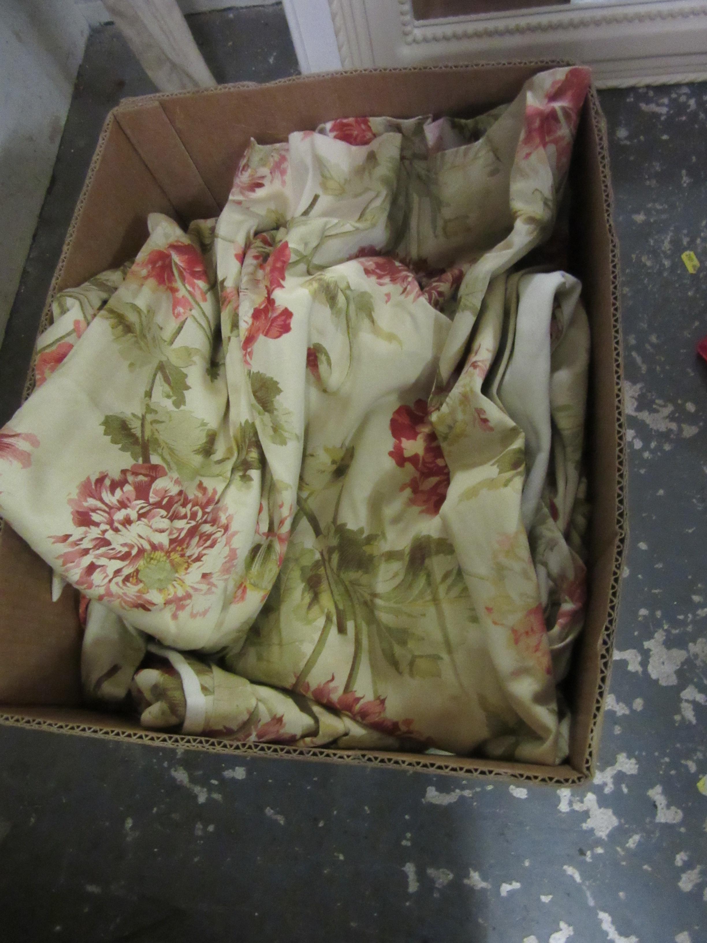 BOX OF CURTAINS Image