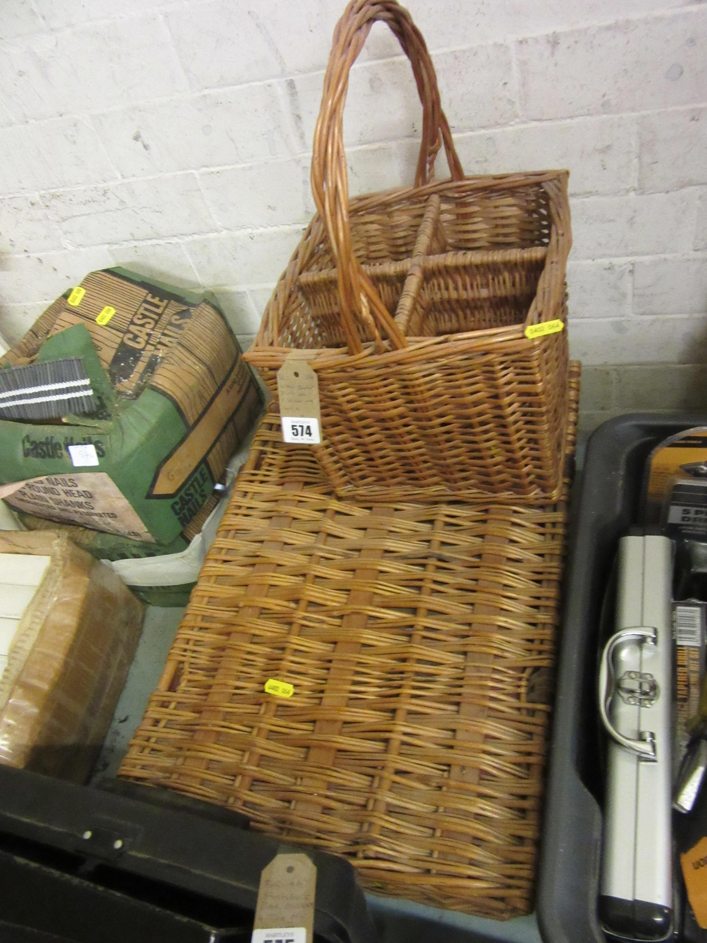 WICKER BASKET PICNIC SET AND WICKER WINE CARRIER Image