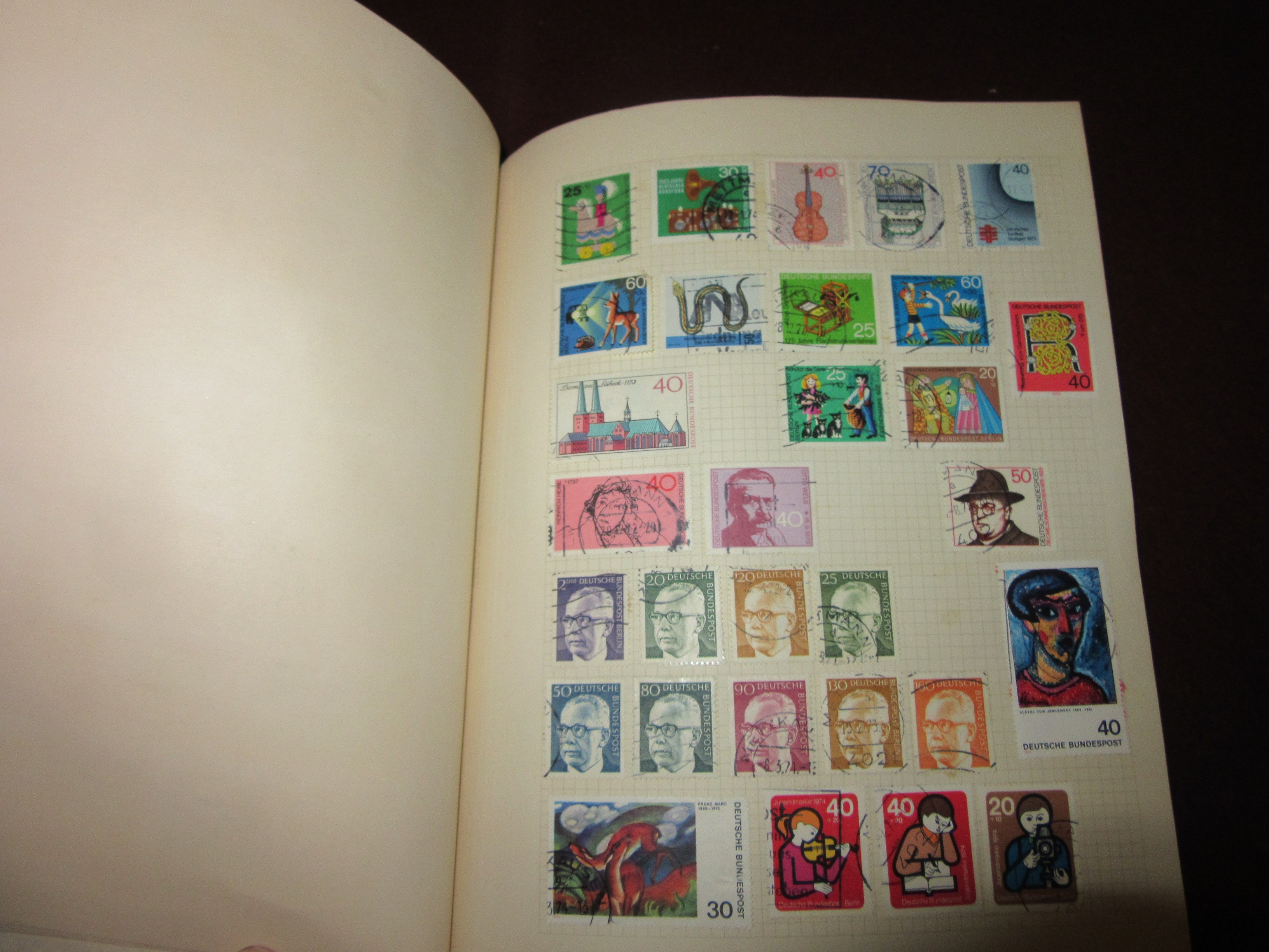 OLD SENATOR STAMP ALBUM WITH CONTENTS Image