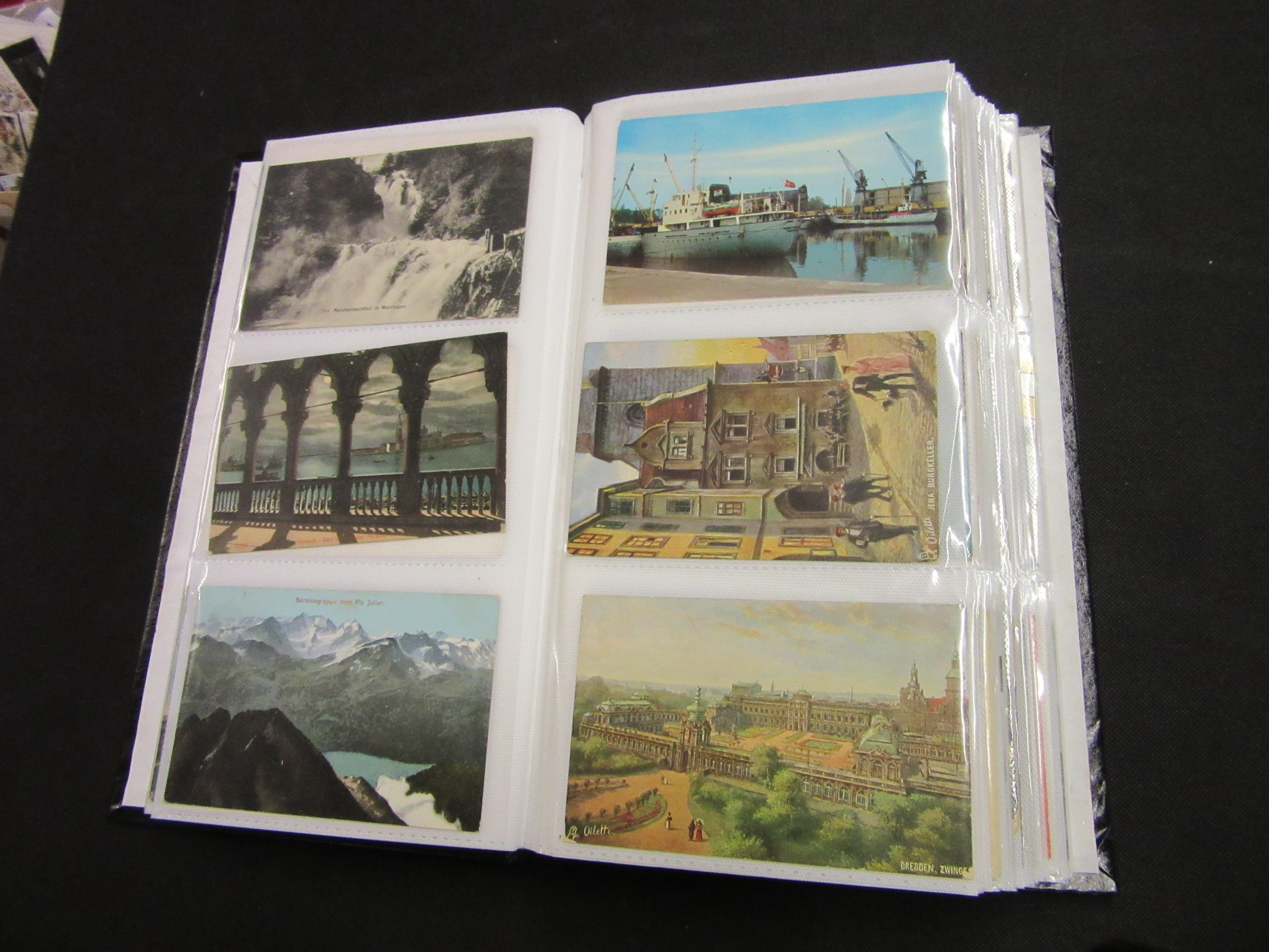 ALBUM OF APPROX 300 VINTAGE POSTCARDS Image