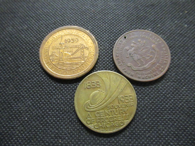 US PORTLAND 1909 AND SAN FRANCISCO 1939 EXHIBITION MEDALLIONS Image