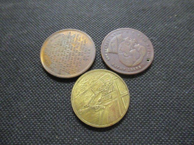 US PORTLAND 1909 AND SAN FRANCISCO 1939 EXHIBITION MEDALLIONS Image