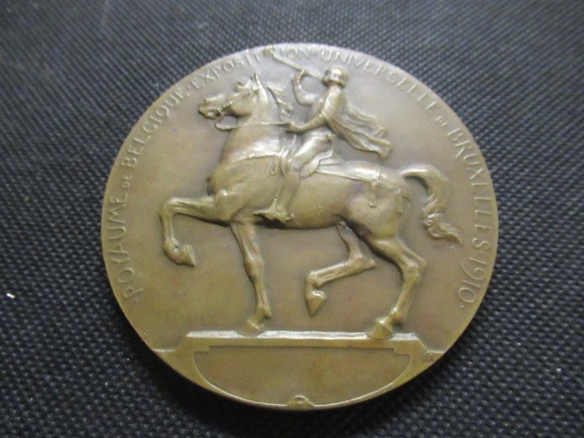 BELGUM 1910 BRUSSELS EXHIBITION MEDALLION Image