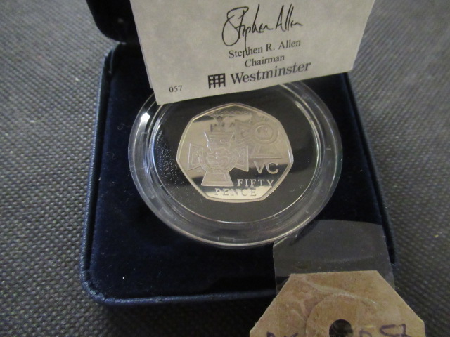 2006 VICTORIAN AND SILVER PIEDFORT FIFTY PENCE COIN - 16G Image