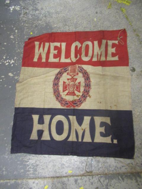 LARGE BOER OR WWI WELCOME HOME BANNER WITH VICTORIA CROSS MOTIF Image
