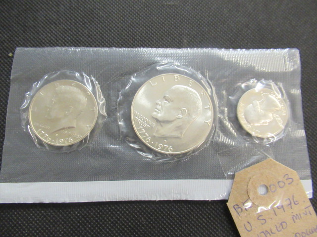 US 1976 SEALED MINT PROOF DOLLAR HALF AND QUARTER COIN SET Image