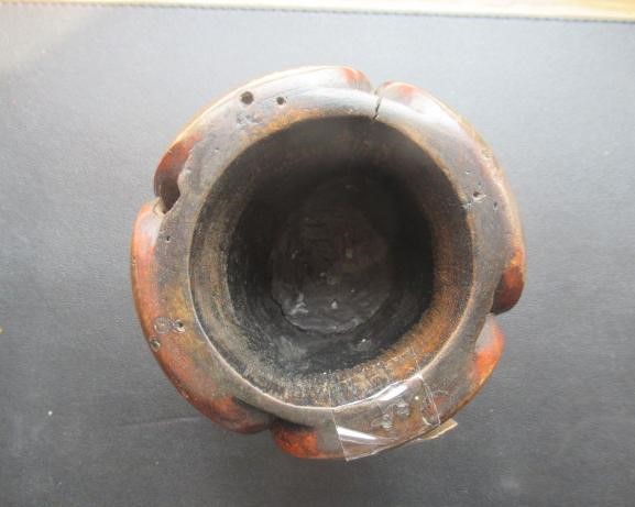 ANTIQUE CHINESE LOTUS FLOWER BRUSH POT Image