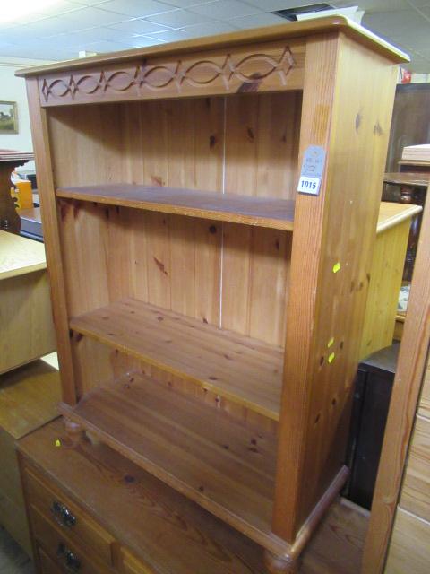 SMALL PINE BOOKCASE Image