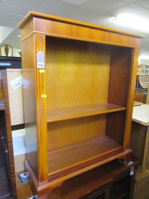 SMALL BOOKCASE Image