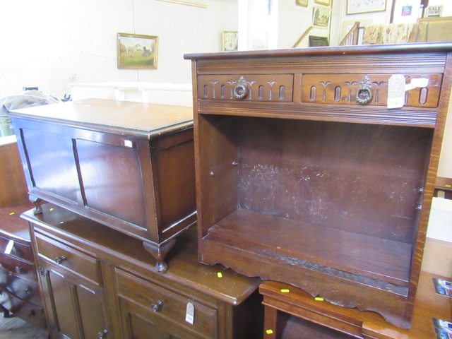 OAK BEDDING BOX AND A SMALL BOOKCASE Image