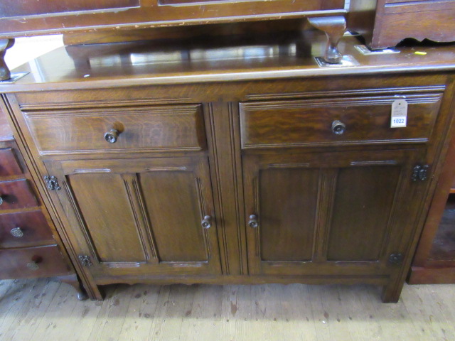 OAK SIDEBOARD Image