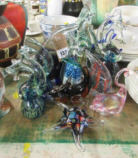 QUANTITY OF MDINA AND OTHER GLASS ANIMALS Image