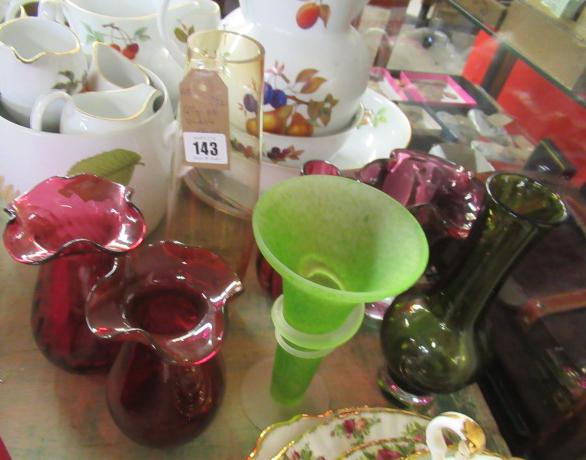QUANTITY OF GLASS VASES Image
