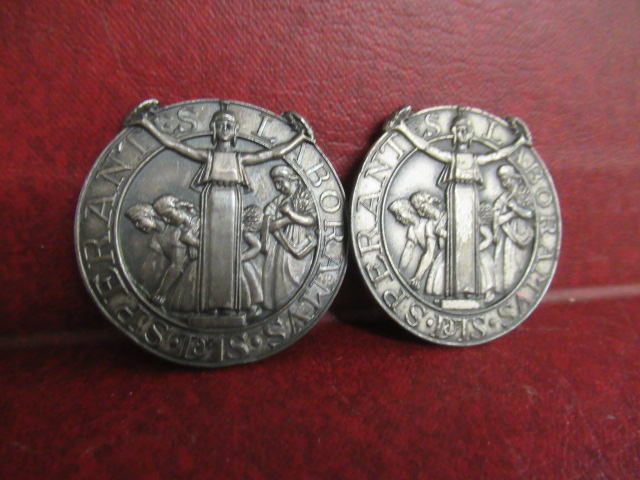 PAIR OF SILVER SPERANTES LABORUM BADGES BY DINGLEY, BIRMINGHAM 1949 Image