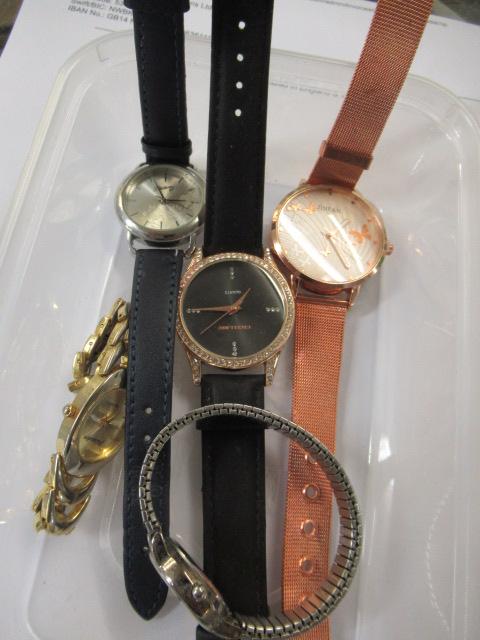 FIVE LADYS WATCHES Image