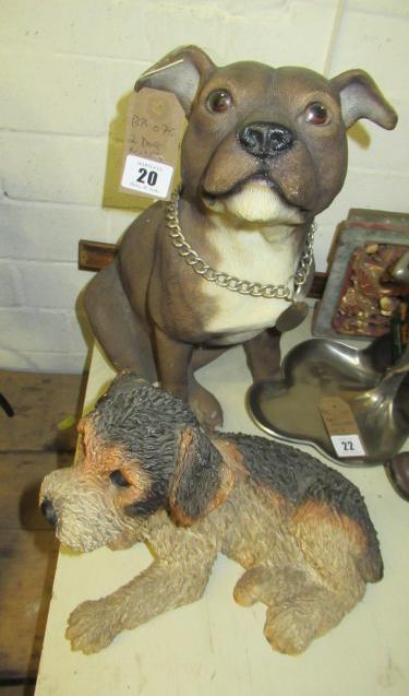 TWO DOG MODELS Image
